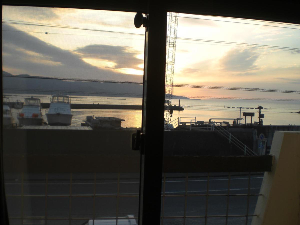 Отель Marina Bay Numazu マリーナベイ沼津 Bbq可 Экстерьер фото