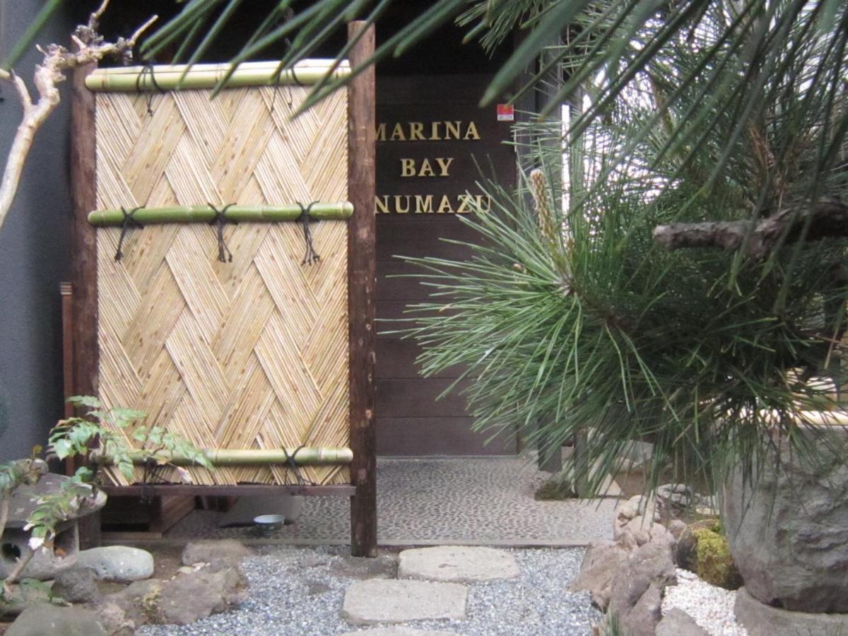 Отель Marina Bay Numazu マリーナベイ沼津 Bbq可 Экстерьер фото